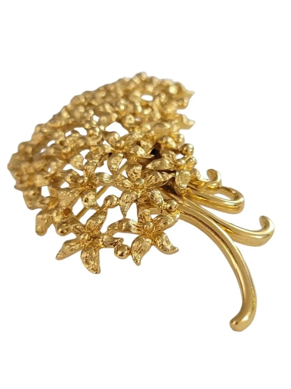 Monet Gold Tone Cluster Flower Bunch With Ribbon Bow Tie Brooch Pin, Signed K941